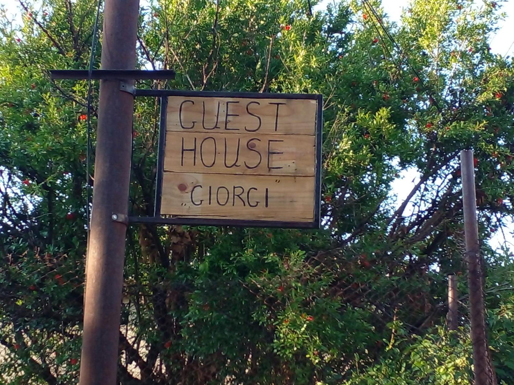 Guesthouse Giorgi Telavi Exteriör bild