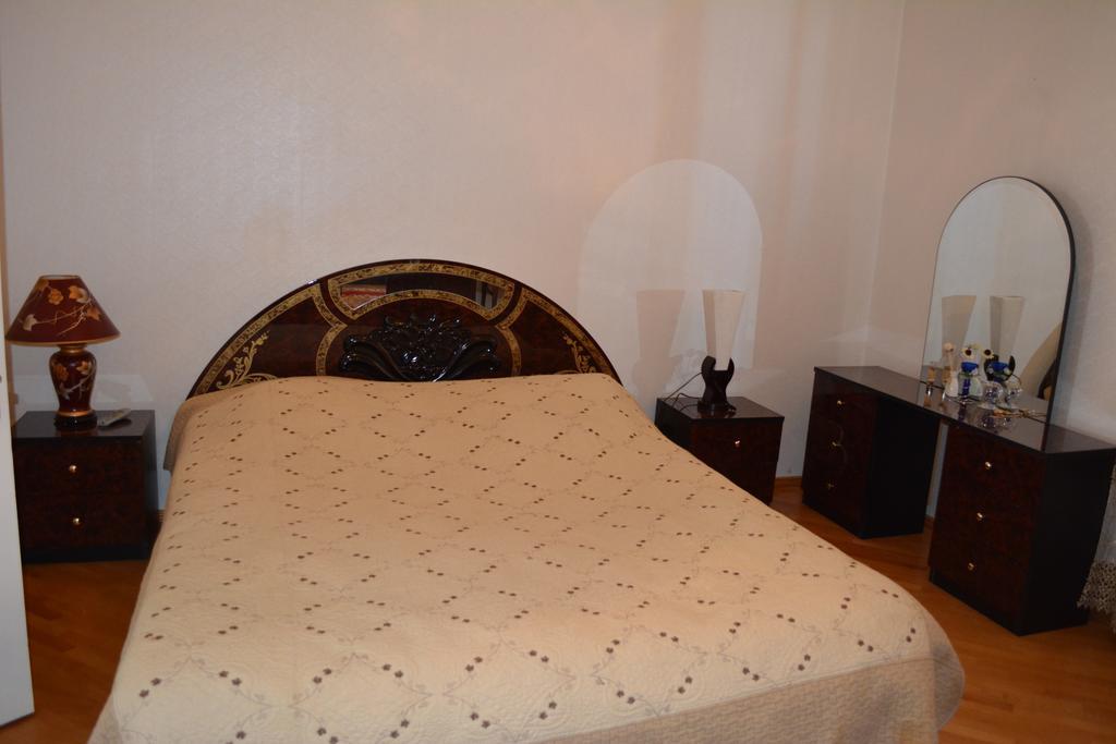 Guesthouse Giorgi Telavi Exteriör bild