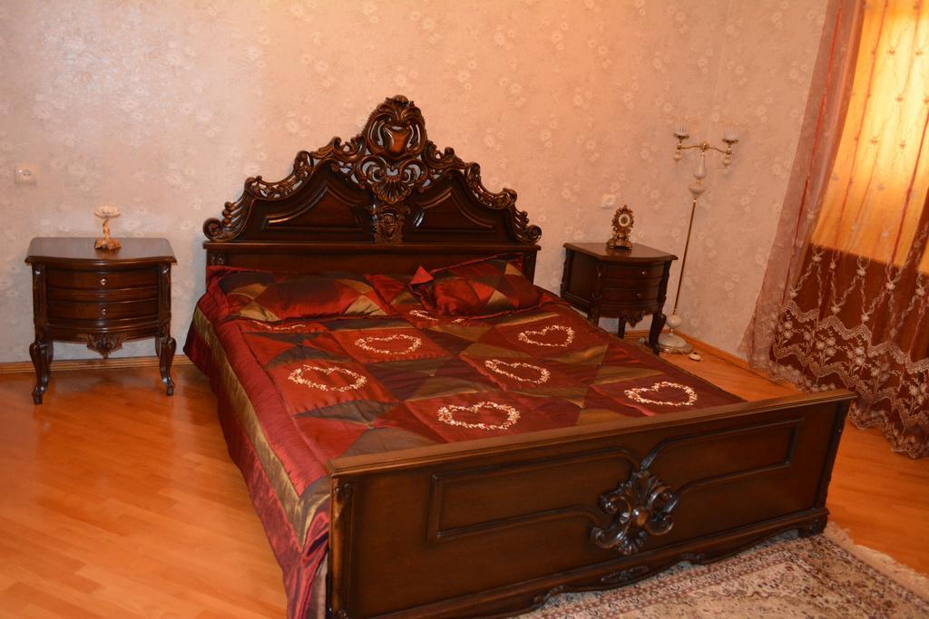 Guesthouse Giorgi Telavi Exteriör bild
